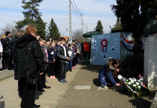 2017. március 15. 18